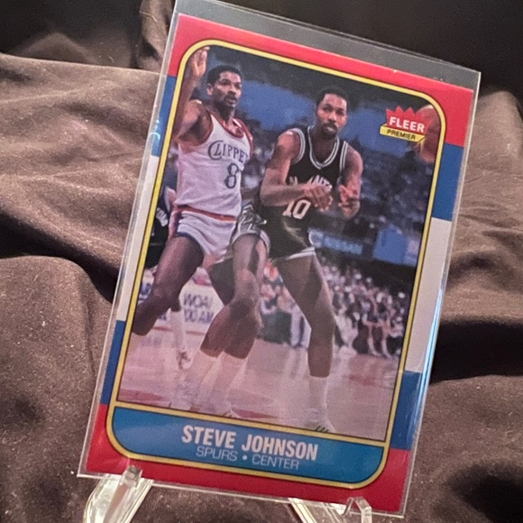 1996 Fleer Basketball - Picture 3 of 13